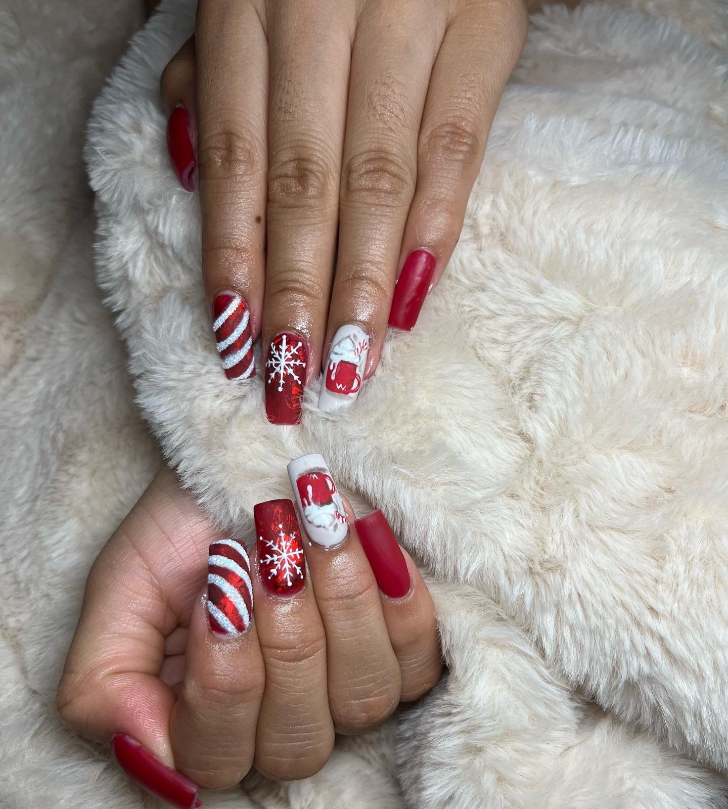 Christmas nail are 5